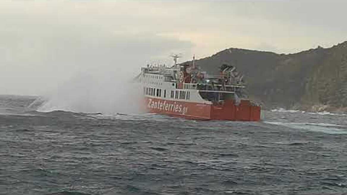 ΤΟ ΔΙΟΝΎΣΙΟΣ ΣΟΛΩΜΟΣ ΜΕ ΦΟΥΡΤΟΥΝΑ ΣΤΟ ΛΙΜΑΝΙ ΤΗΣ ΣΙΦΝΟΥ