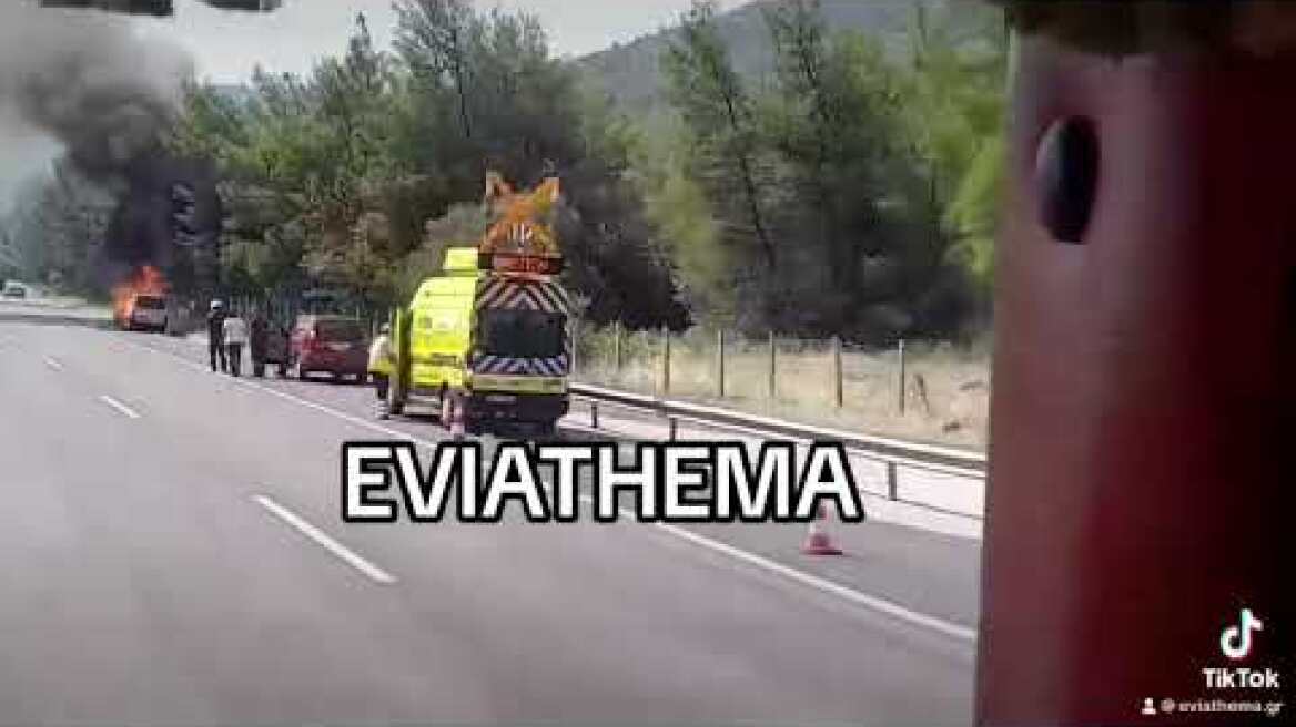 Eviathema.gr -Φορτηγάκι λαμπάδιασε στην εθνική οδό
