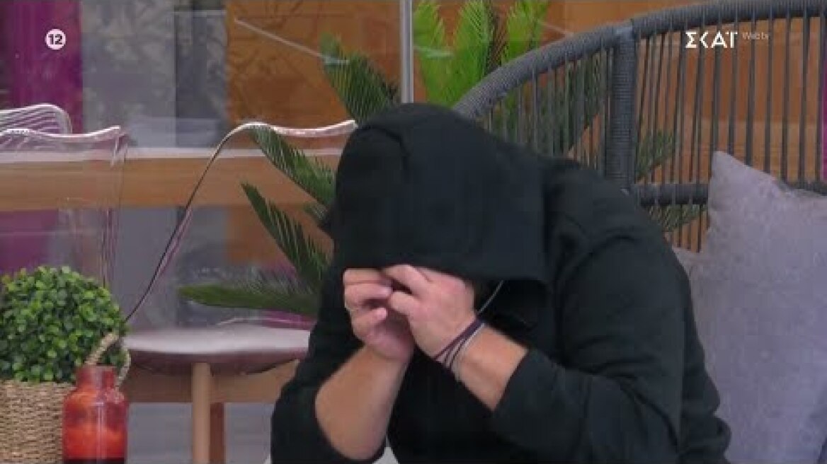 Big Brother-Exclusive: Ο Χρήστος λυγίζει – «Καλά που βρέχει και δε φαίνονται τα δάκρυα»