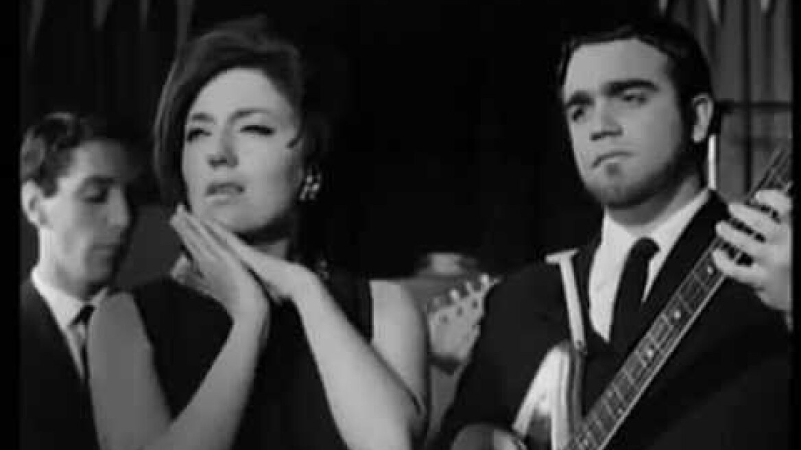 Ζωιτσα Κουρουκλη & The Stormies - Ακου με (1966)