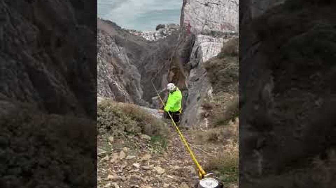 Τραγωδία στο φαράγγι του Αμπά: Στα χέρια των διασωστών της ΕΜΑΚ ξεψύχησε ο 40χρονος