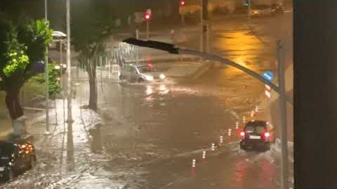 ThessToday.gr - Αυτοκίνητα καταιγίδα Θεσσαλονίκη