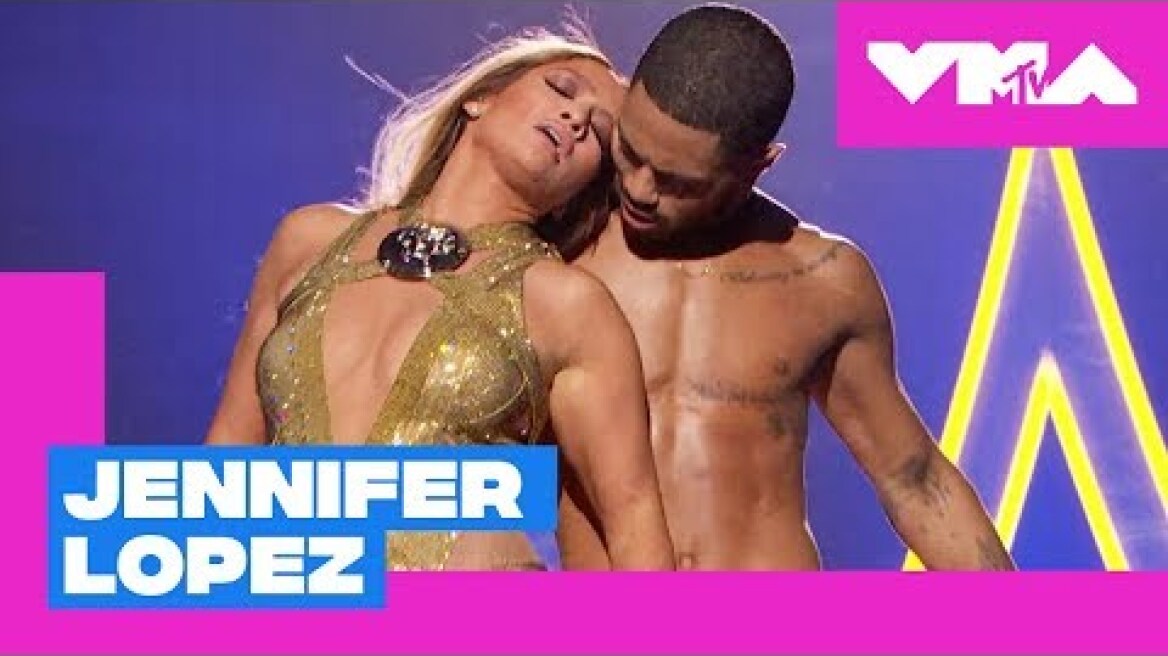 Jennifer Lopez Performs 'Get On The Floor', 'Love Don't Cost A Thing' & More | 2018 VMAs