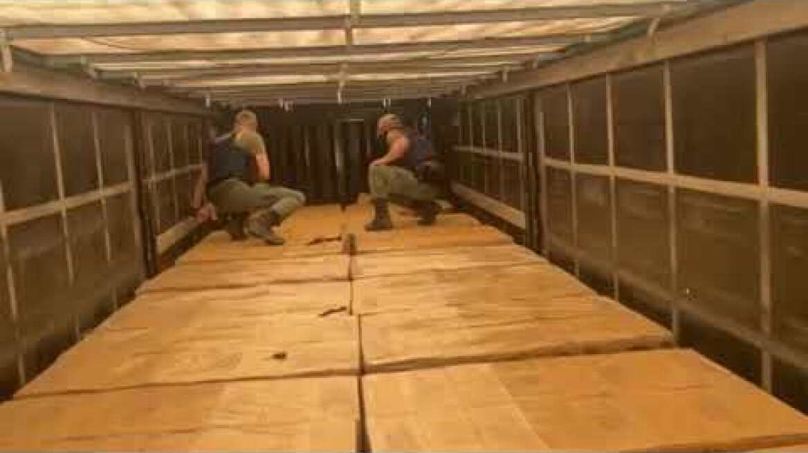 Συνελήφθησαν 4 διακινητές που προωθούσαν στο εσωτερικό της χώρας, μη νόμιμους μετανάστες