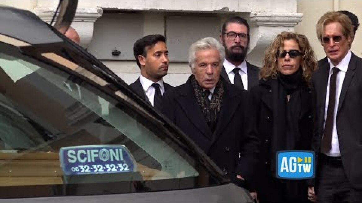 Valentino, addio all'imperatore della moda: l'arrivo del feretro alla camera ardente