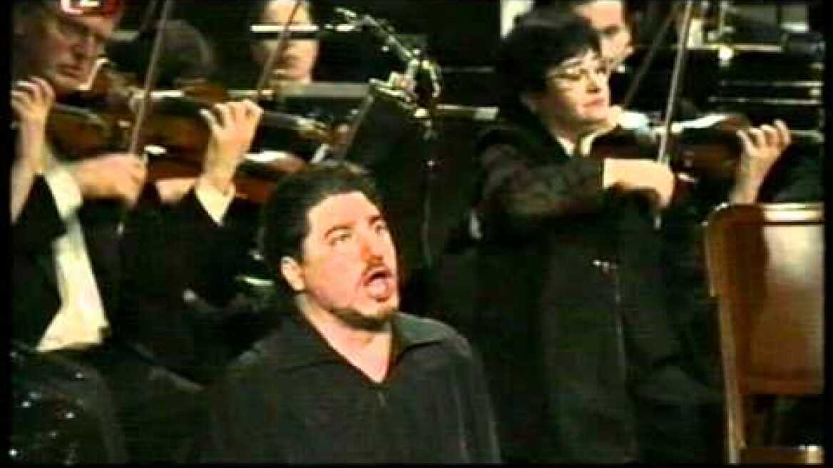 José Cura in Prague - Tosca (E lucevan le stelle)