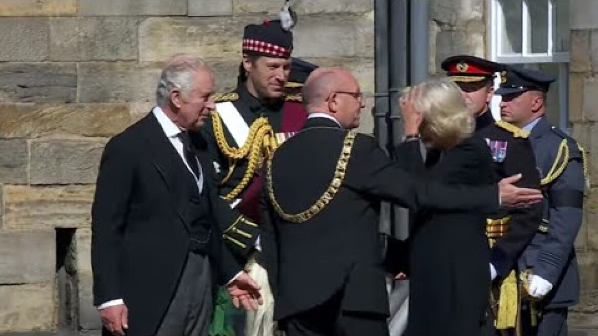 'King Charles Inspects Guard of Honour at Holyrood' |Queen ElizabethII today news || prince harry