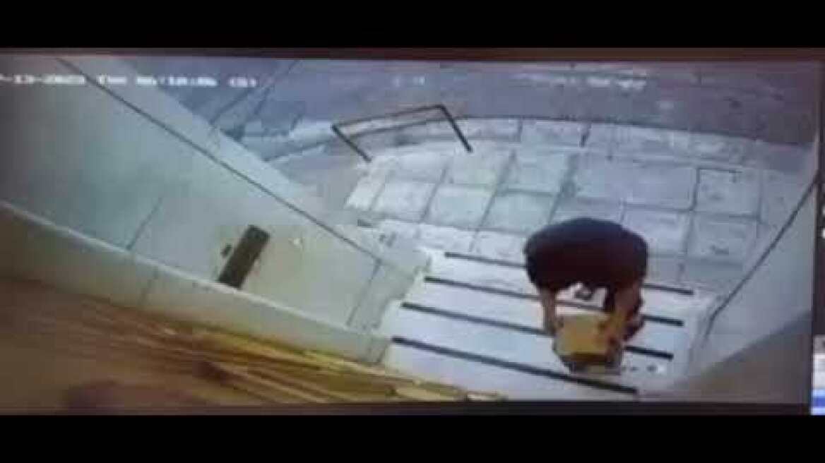 Έκρηξη στην Τεκτονική Στοά - Ο δράστης αφήνει τον μηχανισμό