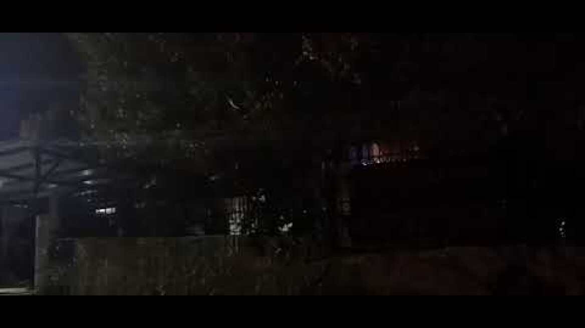 Νεαρός με τσεκούρι στην Πεντέλη απειλεί ότι θα σκοτώσει τον πατέρα του (2)