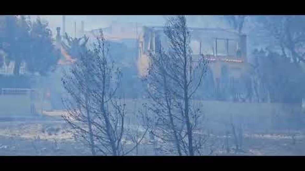 Μεγάλη φωτιά στην Κερατέα (2)