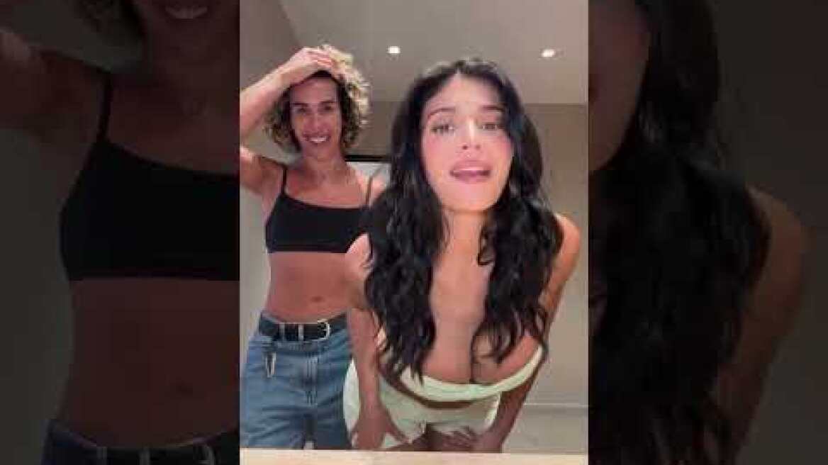 H Kylie Jenner κάνει μαθήματα ισπανικών