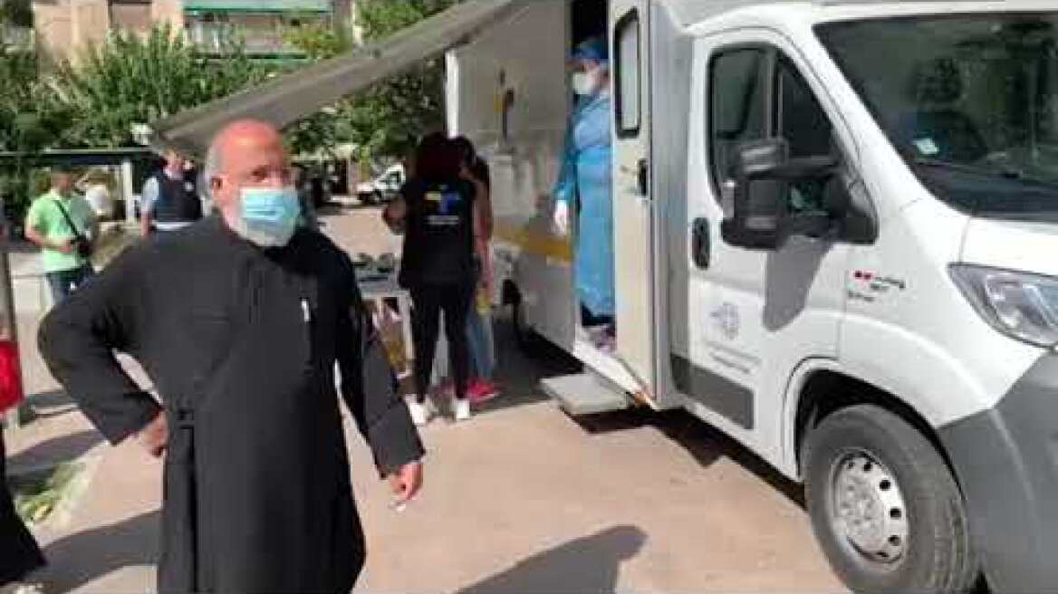 Κλιμάκιο του ΕΟΔΥ στην πλατεία του Άγιου Παντελεήμονα