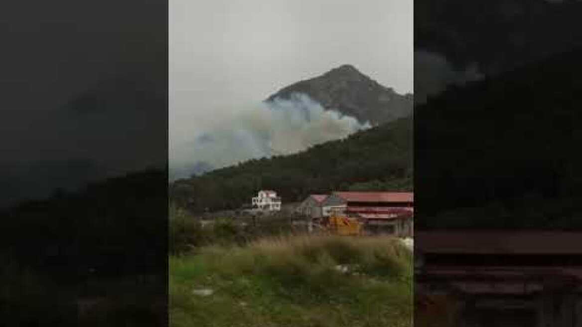 Φωτιά κοντά στα Κοντακαίικα Σάμου