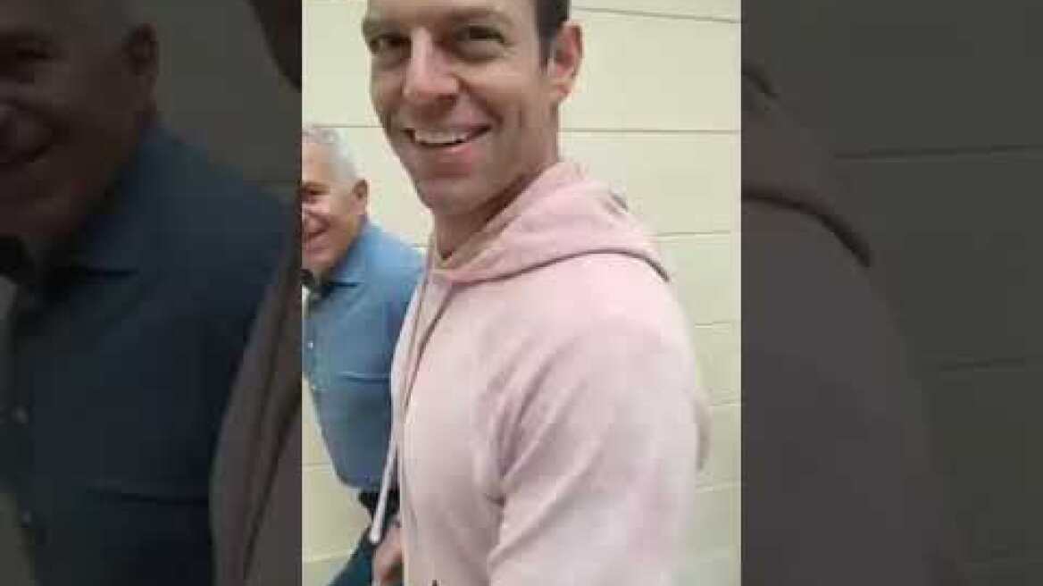 Ο Στέφανος Κασσελάκης περιοδεύει στη Σύρο