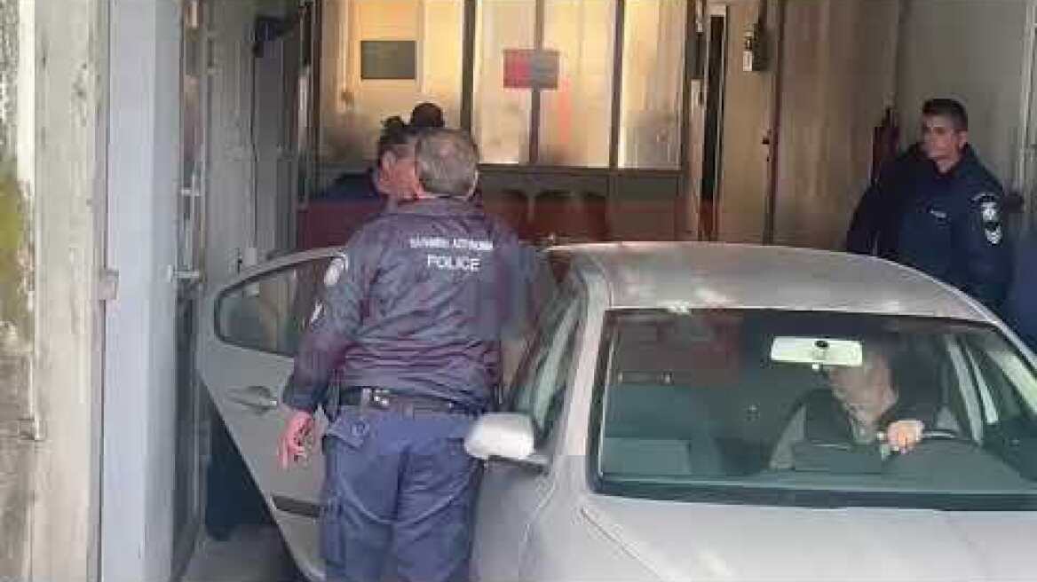 Στα δικαστήρια Θεσσαλονίκης ο 17χρονος Πολωνός που κατηγορείται για τη δολοφονία 16χρονης (1)