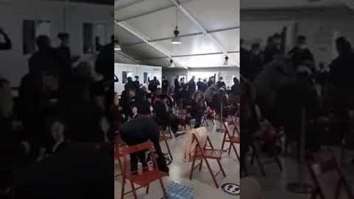 Διασωθέντες από τη φωτιά στο πλοίο (5)