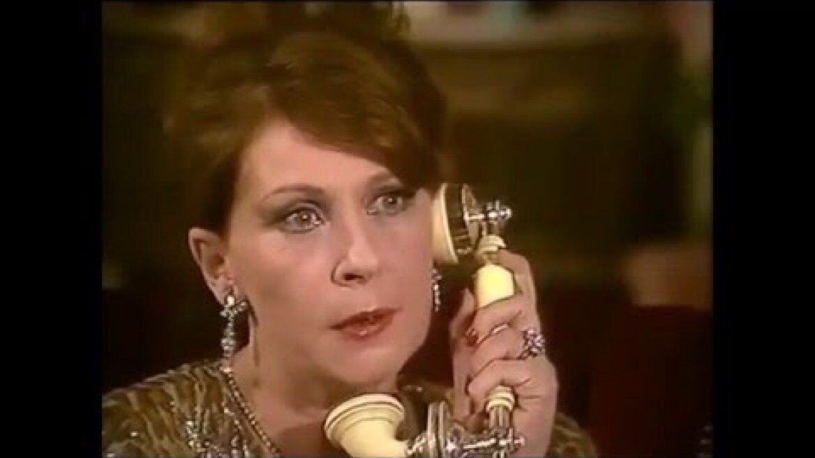 Μαντάμ Σουσού-ΑΝΝΑ ΠΑΝΑΓΙΩΤΟΠΟΥΛΟΥ (Ντεκαντάνς: η ιστορία μιας ψευδαίσθησης)