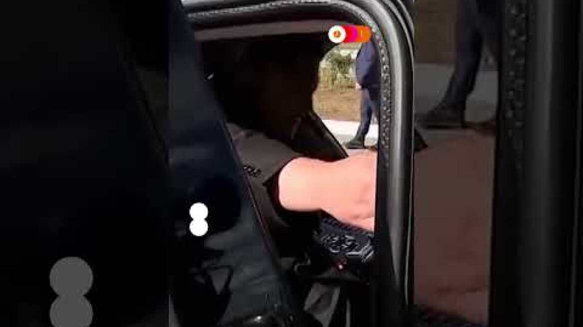 Vladimir Putin invites Kim Jong Un to check out his limousine