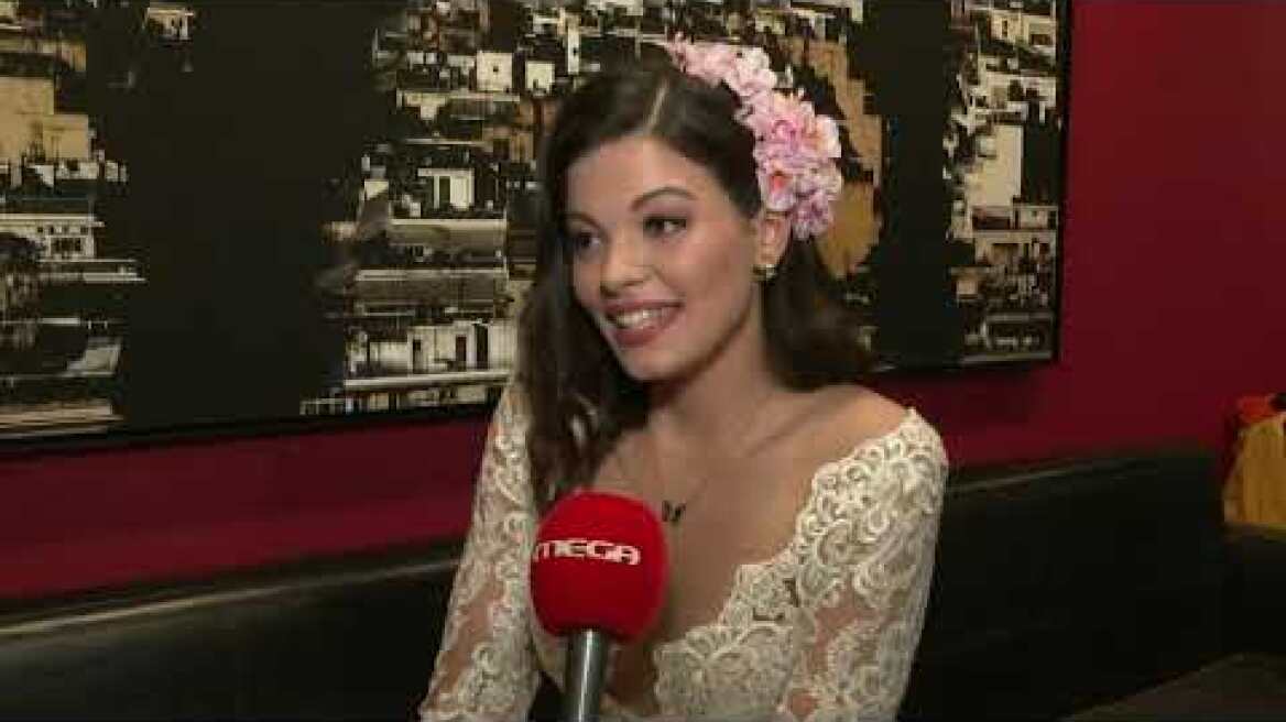 Συμπέθεροι Απ' Τα Τίρανα | Τζένη Καζάκου