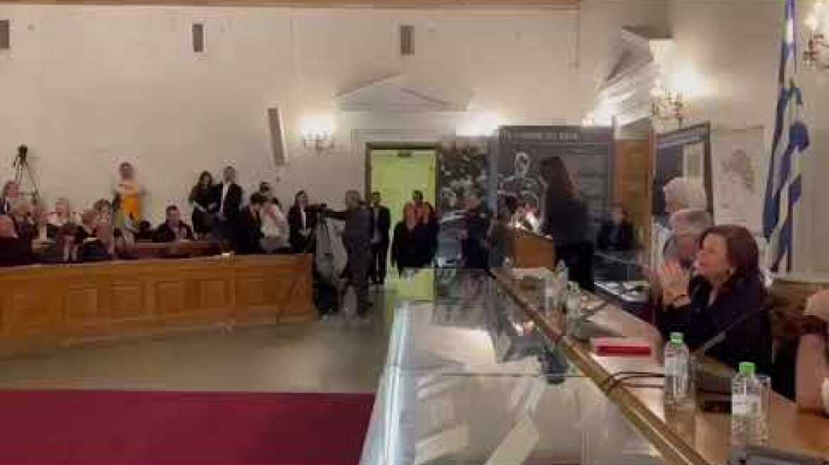 Βίκυ Φλέσσα: Παρουσίαση του βιβλίου της