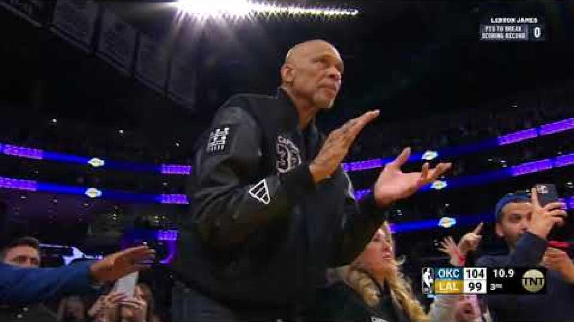 LeBron James becomes the all-time leading scorer in NBA history!