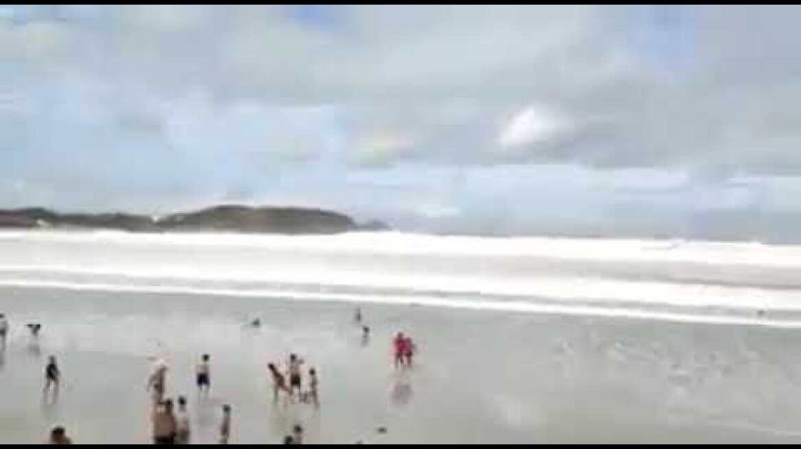 Tsunami hits Cabo Frio Beach in Brazil July 22nd