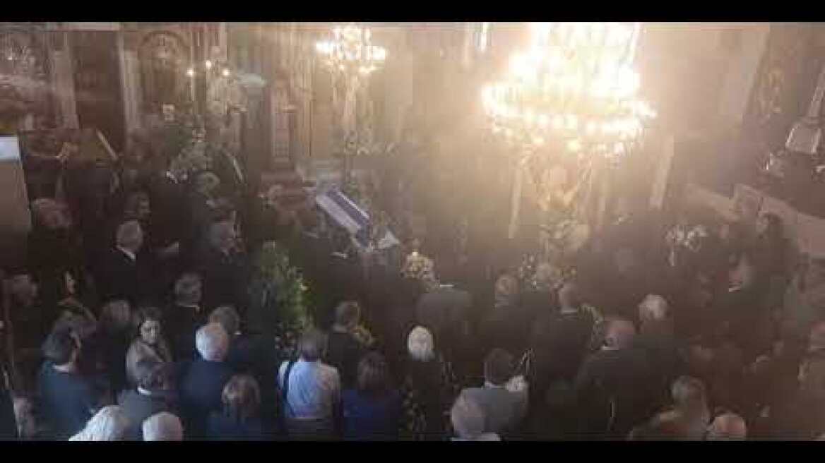 Το τελευταίο αντίο στη Βάσω Παπανδρέου (2)