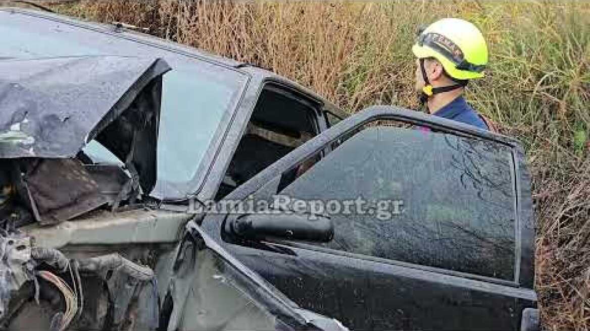 LamiaReport.gr: Αυτοκίνητο έφυγε σε χαντάκι