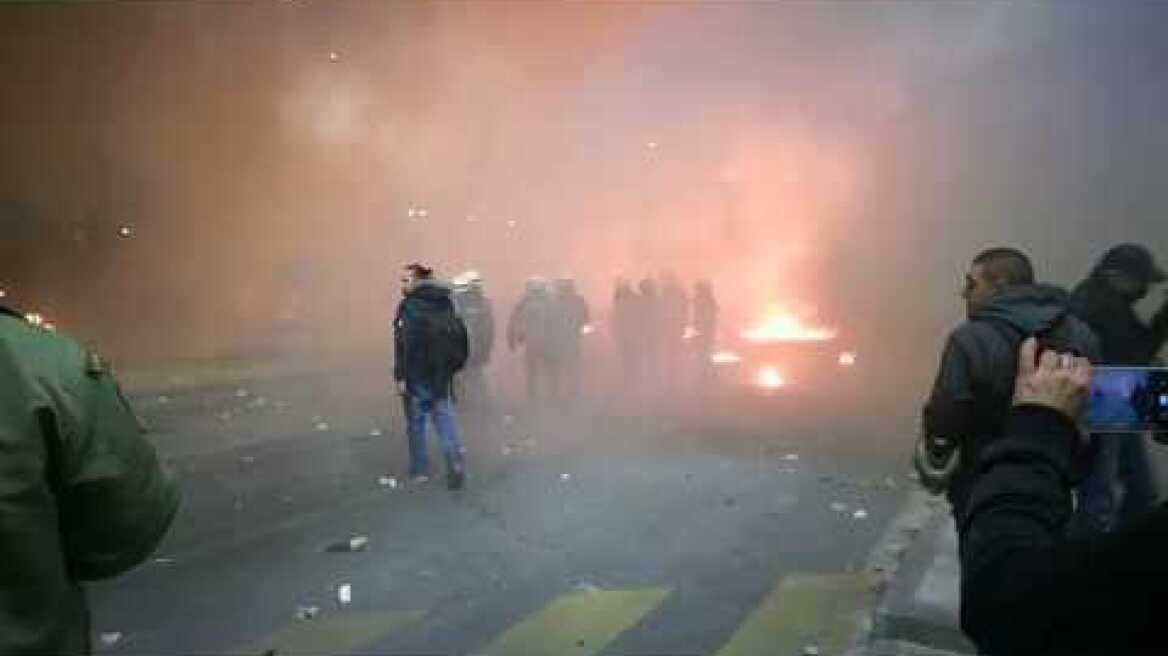 Καίγεται το εργοτάξιο του Μετρό