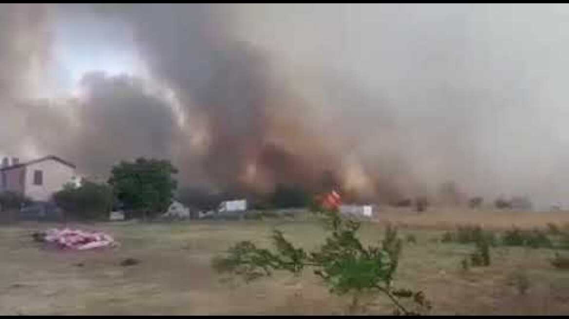 ROMA, ESPLODONO 50 BOMBOLE DI GPL: BRUCIA UN CENTRO ESTIVO, EVACUATI I BAMBINI ​