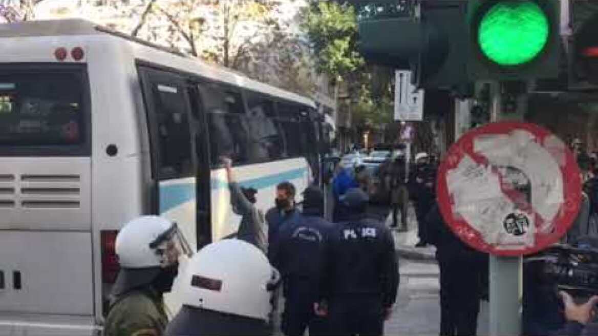 Δεκάδες προσαγωγές στα Εξάρχεια