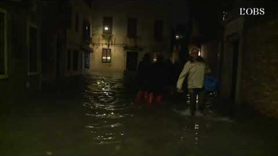 Les images de l'"acqua alta" historique à Venise