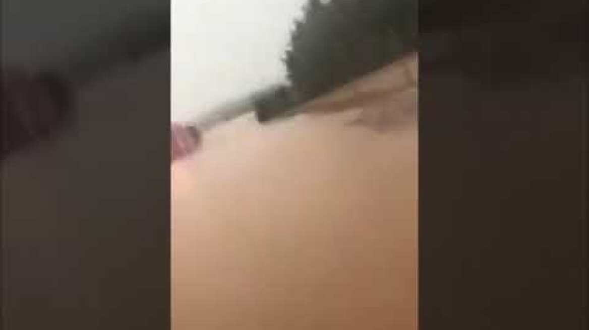 Βίντεο ντοκουμέντο από τις τελευταίες στιγμές του άτυχου πυροσβέστη.