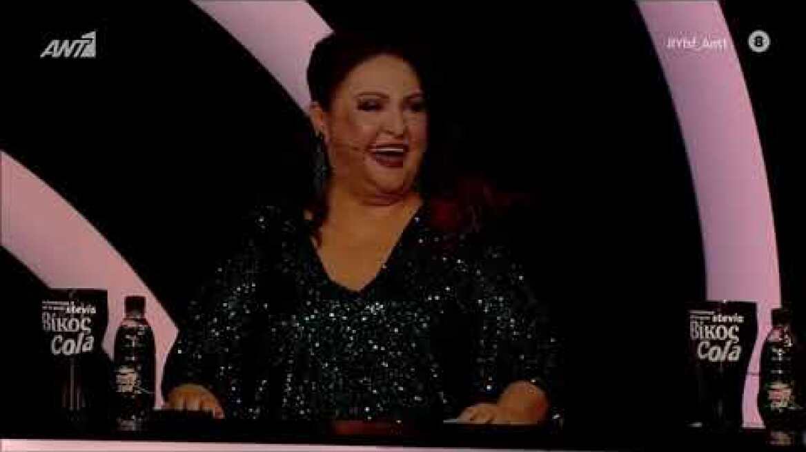 Η Μαρία Ανδρούτσου ως Tones And I στο Your Face Sounds Familiar!