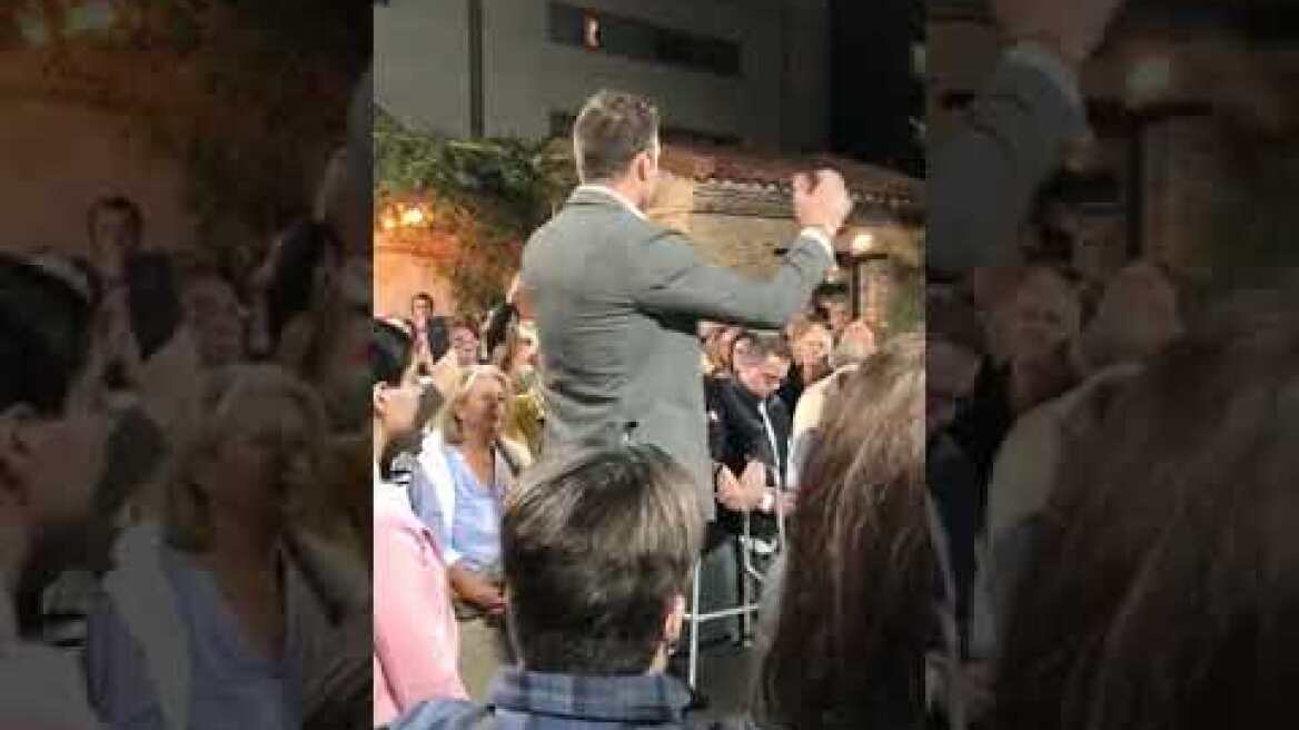 Ο Κασσελάκης εγκαινιάζει τα γραφεία στον Ταύρο (1)