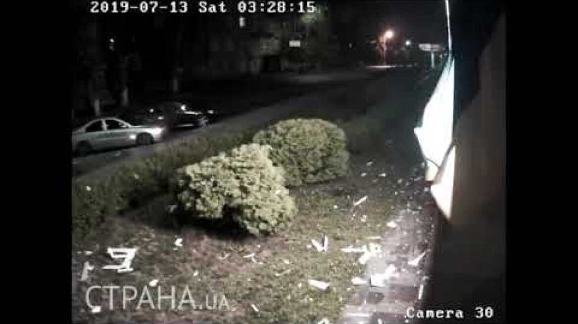 Появилось видео выстрела из гранатомета по каналу 112 | Страна.ua