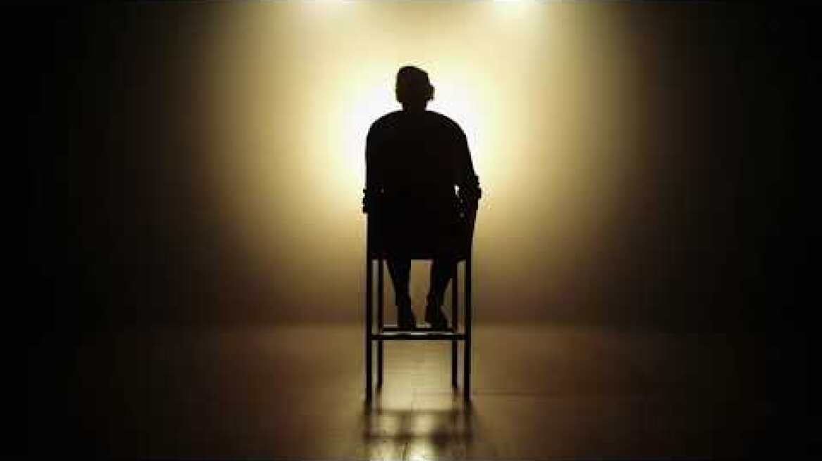 NTL 2019 Fleabag Trailer