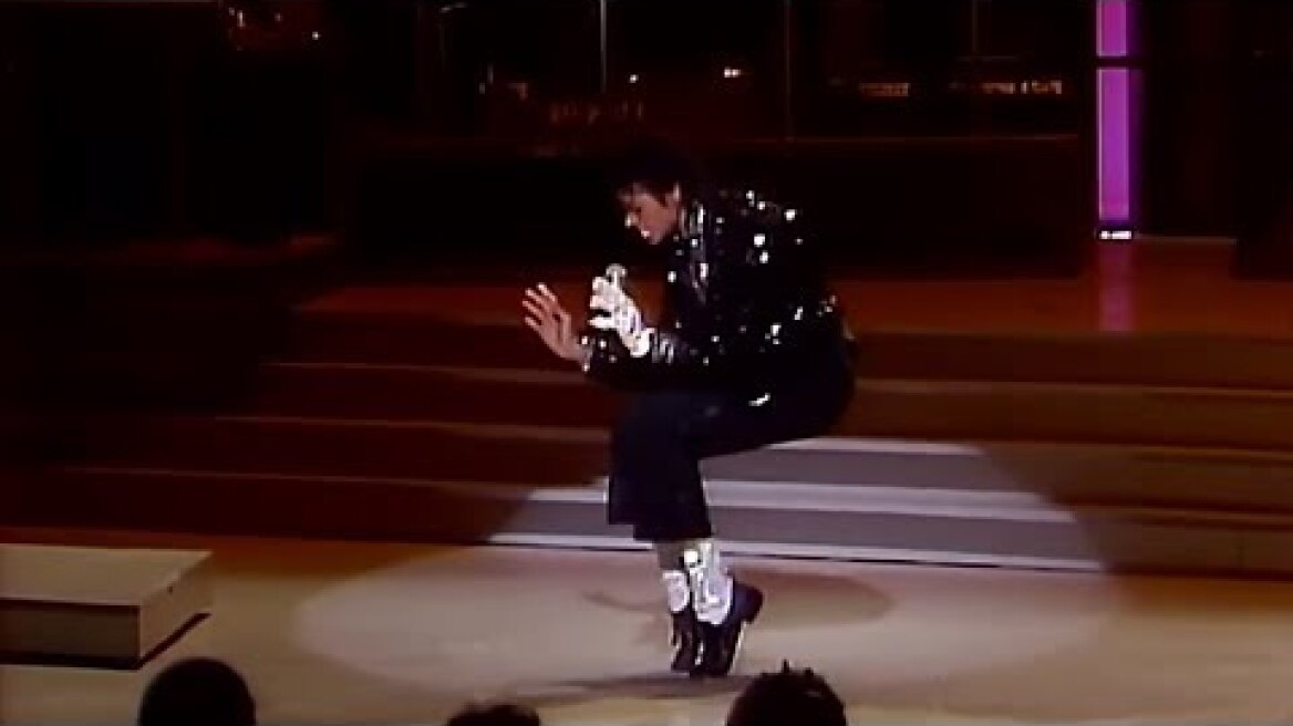 Michael Jackson - Billie Jean (Motown 25) (Remastered)