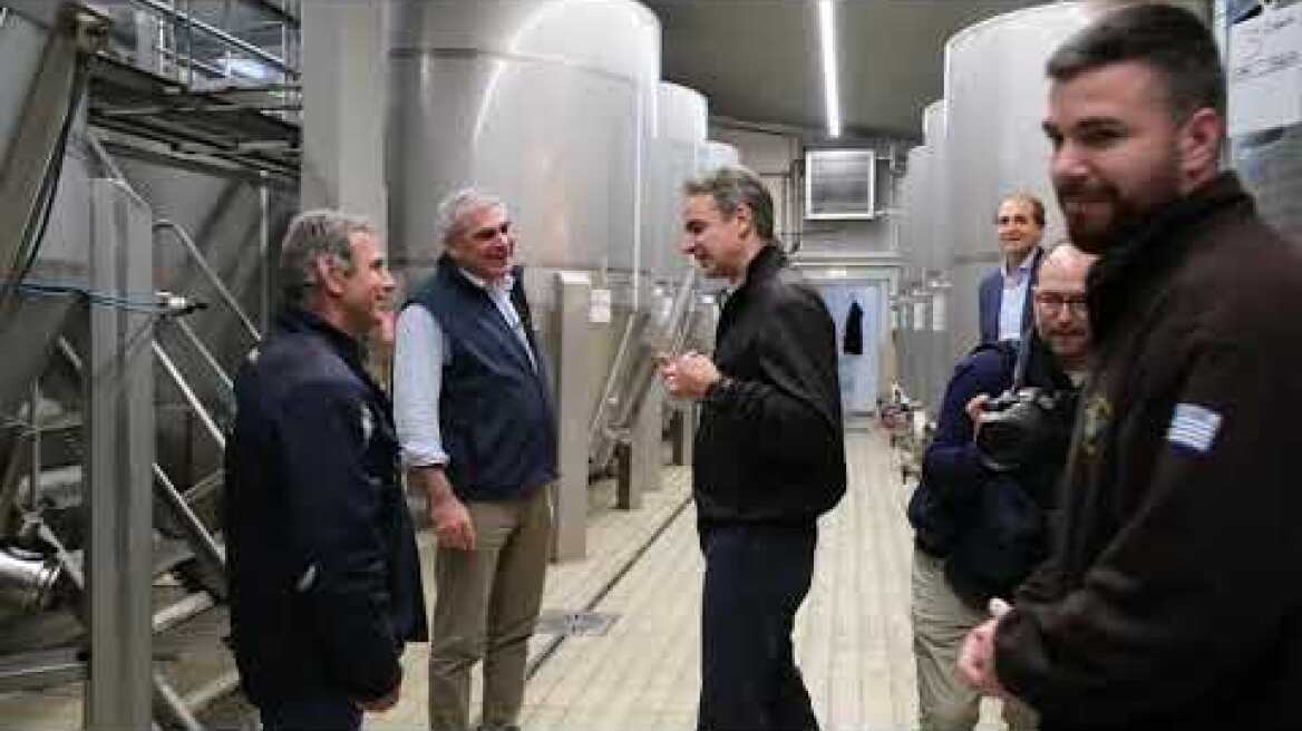 Ο Κυριάκος Μητσοτάκης στο κτήμα «Κυρ-Γιάννη»