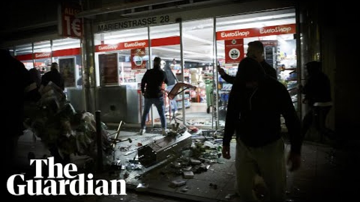 Riots erupt in Stuttgart after police drug checks