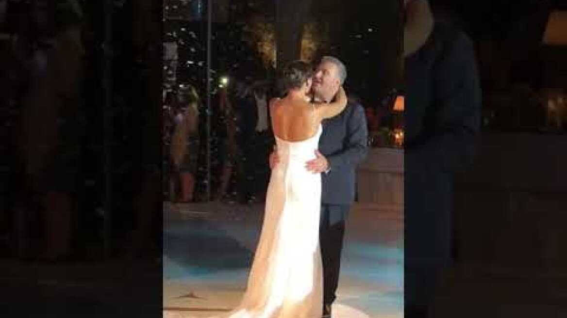 Στιγμιότυπα από το γάμο του Αντώνη Ρέμου με την Υβόννη Μπόσνιακ (3)