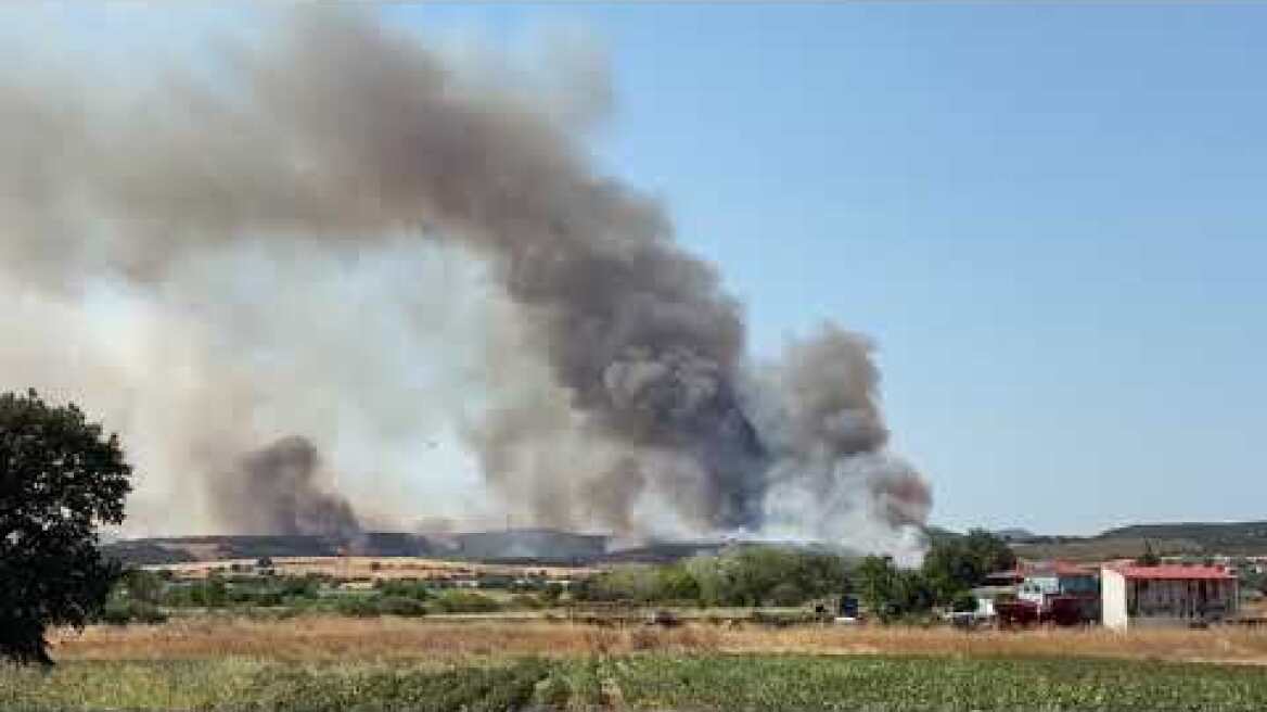 Τρεις εστίες φωτιάς στην περιοχή της Αγνάντιας.