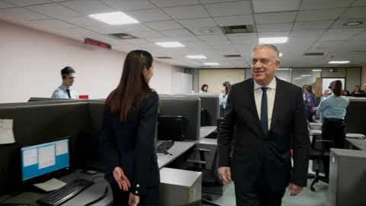 Οι  πρωτοχρονιάτικες ευχές του Υπουργού Προστασίας του Πολίτη στους αστυνομικούς εν υπηρεσία