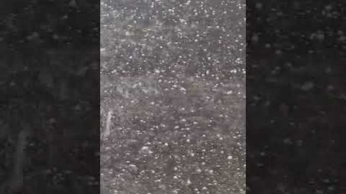 Ισχυρή νεροποντή, με έντονη χαλαζόπτωση, το μεσημέρι γύρω στις 14:00 στο Τσοτύλι