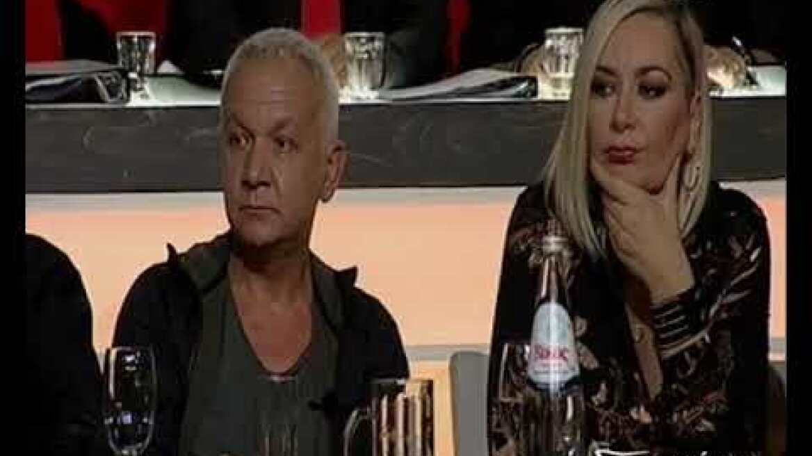 Στην υγειά μας ρε παιδιά Γιώργος Νταλάρας συγκίνηση