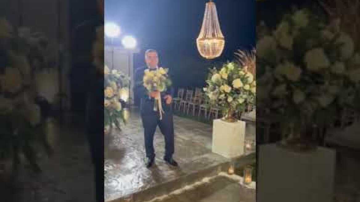 Στιγμιότυπα απο τον γάμο της Ελίζαμπεθ Ελέτσι (3)