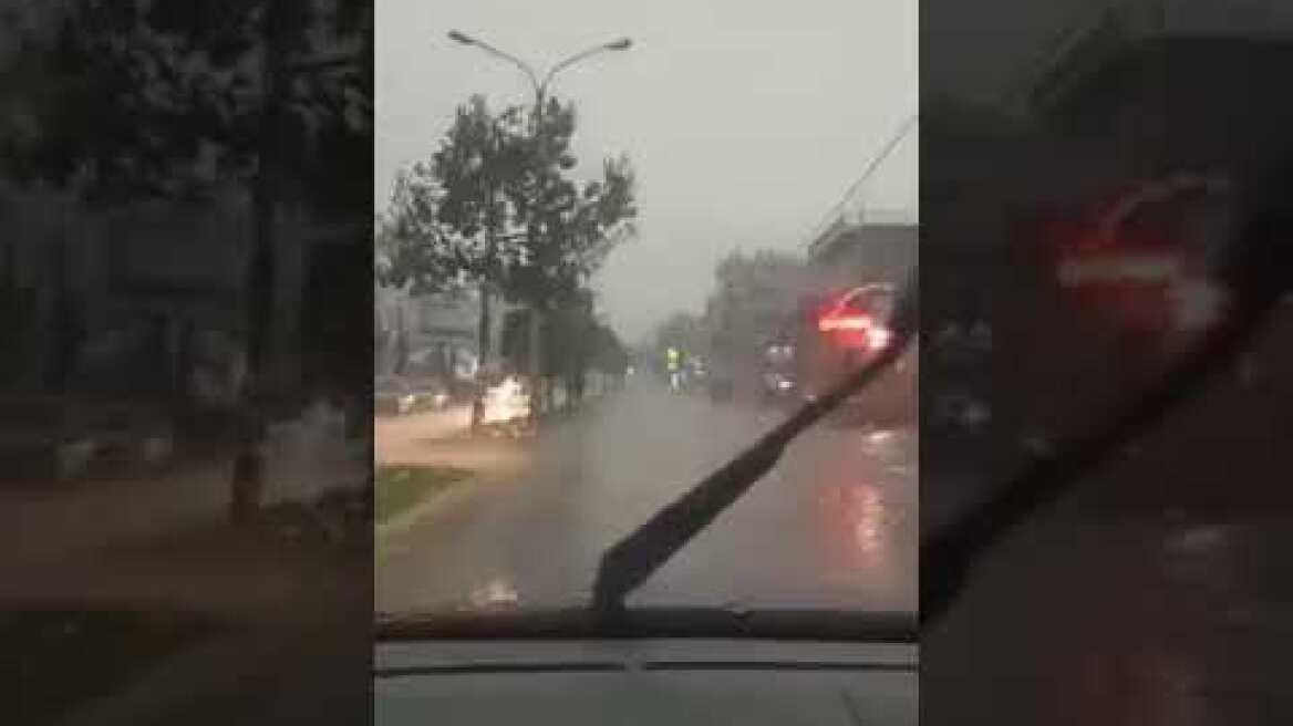 Ανοιξαν... οι ουρανοί στην Χαλκίδα