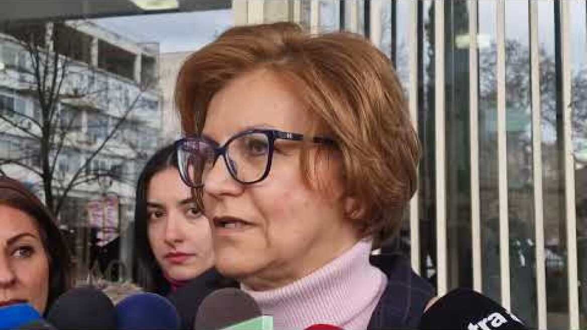 Τραγωδία στα Τέμπη: Η δικηγόρος του δεύτερου σταθμάρχη