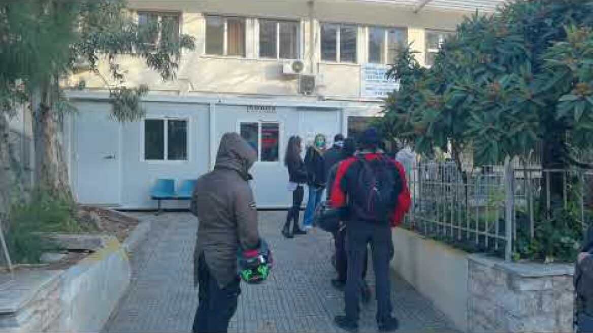 Ουρές αναμονής για δωρεάν PCR τέστ