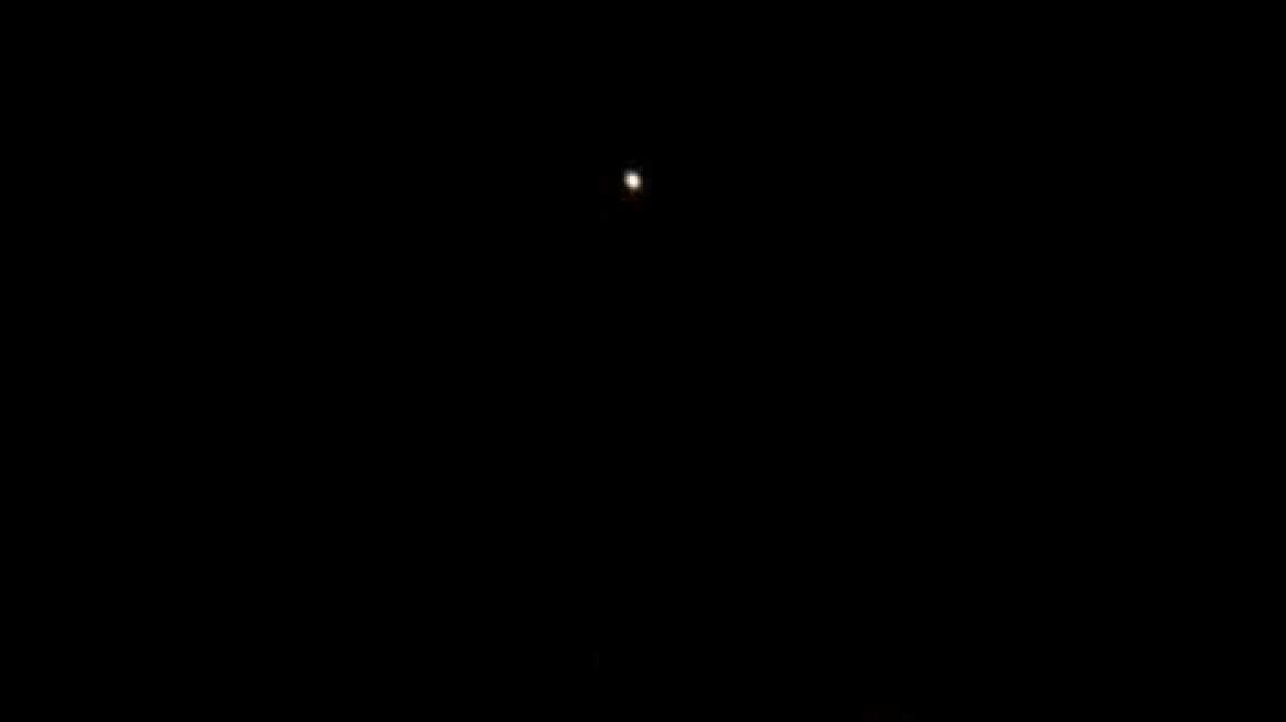 اولین ویدیو از شلیک موشک های بالستیک ایران به پایگاه عین الاسد بغداد